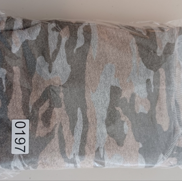 Monrow Camo Sz M Cotton Crewneck Sweatshirt - Picture 10 of 11